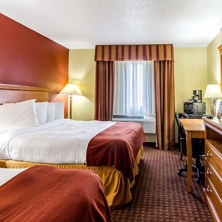 Rodeway Inn & Suites Jacksonville Near Camp Lejeune Экстерьер фото